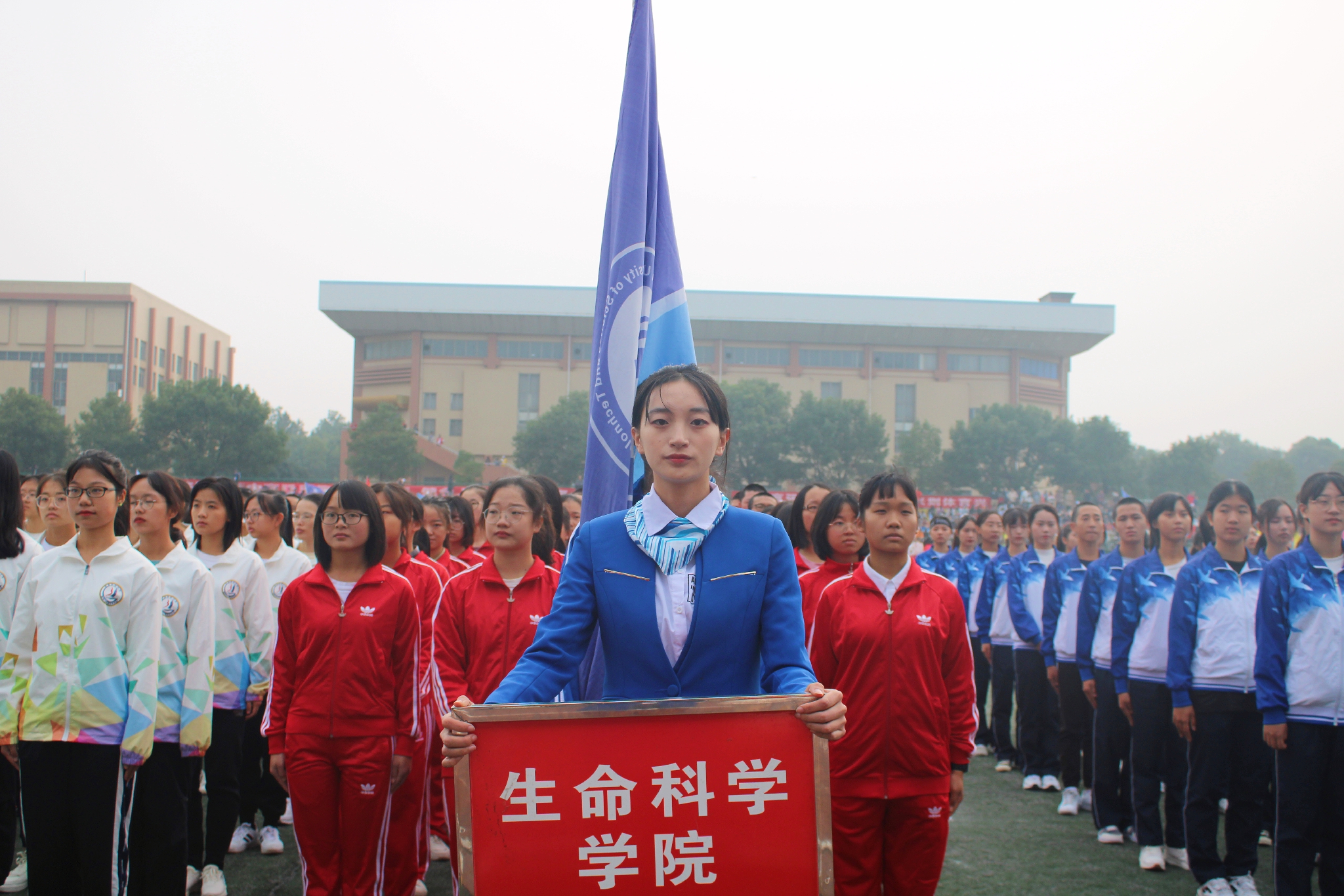 6f4954ff7fd041b290708634522d1cda.jpg